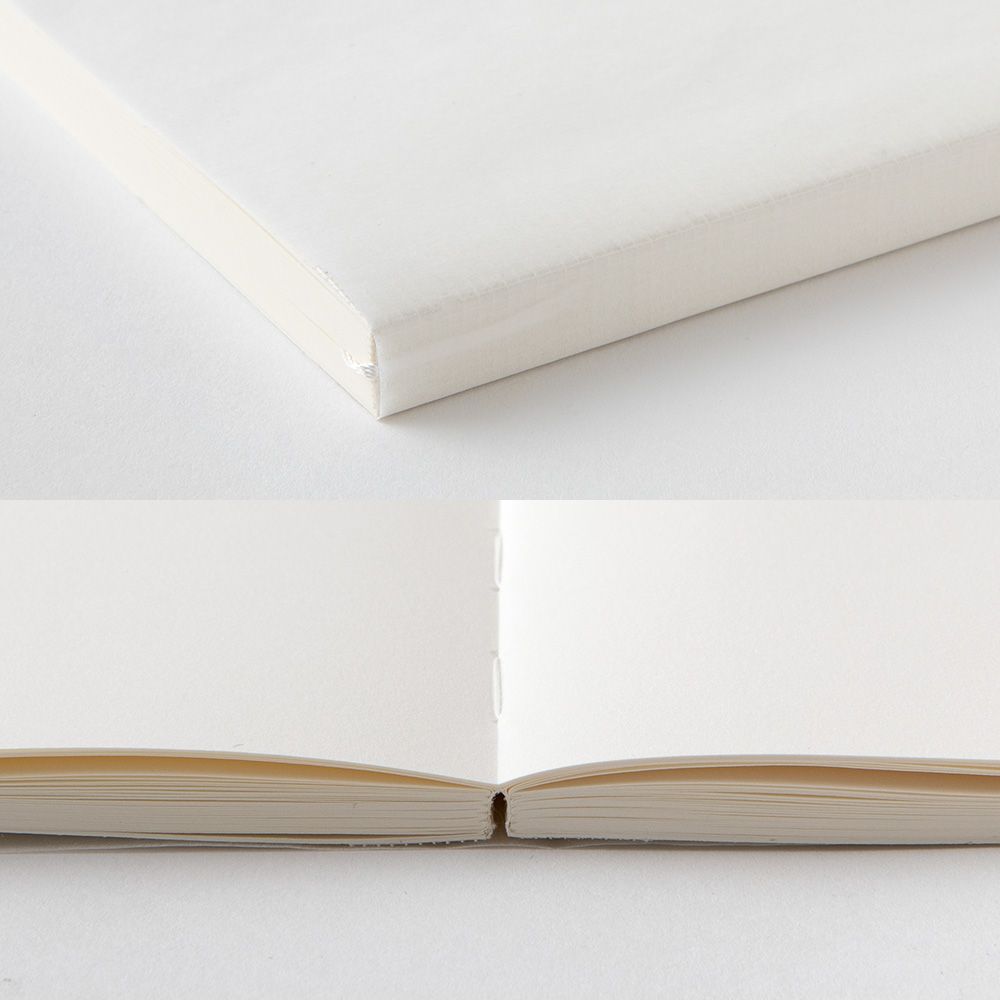 MIDORI - MD Notebook Cotton - 176 Pages - Plain Pages - Portrait A5 (21 × 14.8cm)