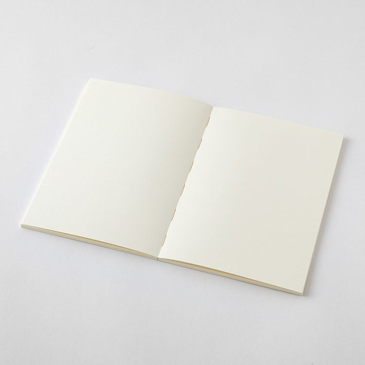 MIDORI - MD Sketchbook Thick (141gsm) - 96 Pages - Plain Pages - A5 (21 × 14.8cm)