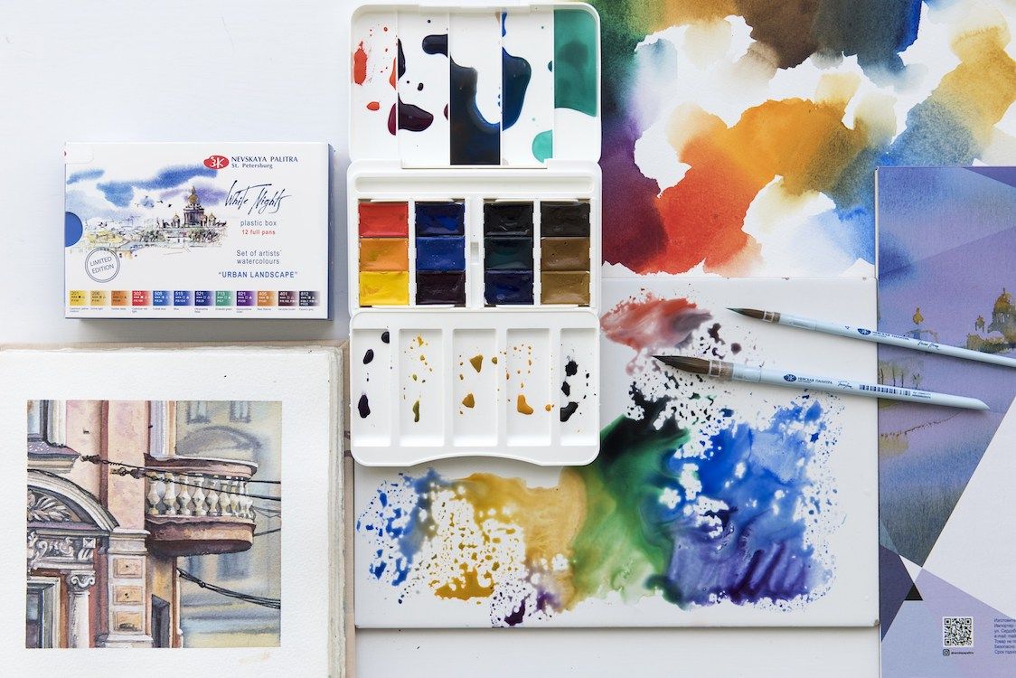 WHITE NIGHTS Artists' Watercolours Set - 12 Full Pans & Plastic Palette - Urban Landscape