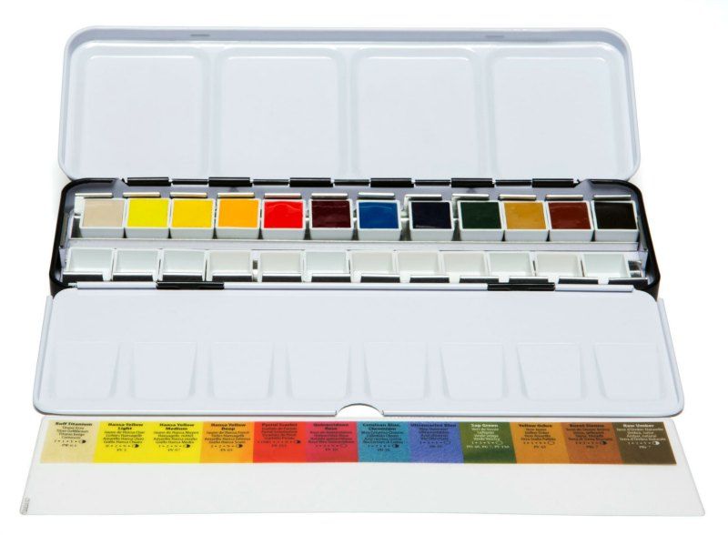 DANIEL SMITH Hand Poured Watercolour Half Pans Metal Box - 12 Colours